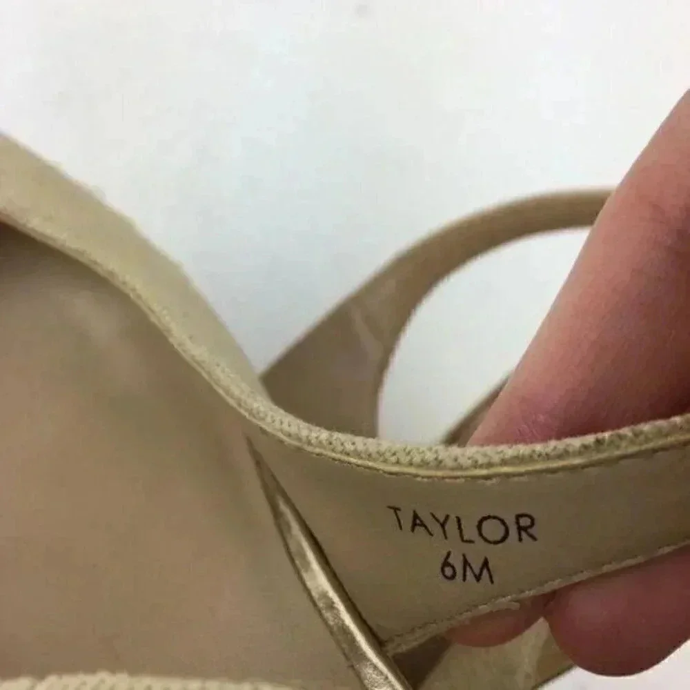 Tahari womens heels